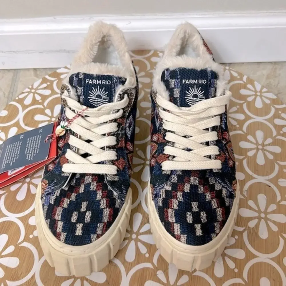 NWT Farm Rio Annika floral tapestry faux fur lined platform sneakers